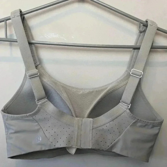 Lululemon  Run Times Bra Color: Dark Chrome size 32 D - Picture 7 of 13